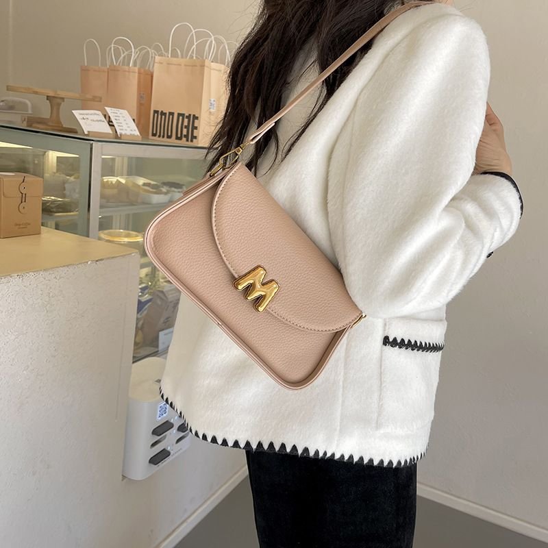 Women Simple Solid Color M Letter Flap Square Shoulder Bag
